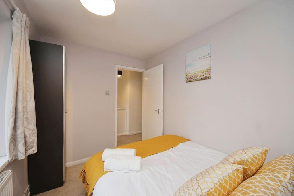 Beautiful Home Close To Town Free Netflix, Wifi Solihull Buitenkant foto