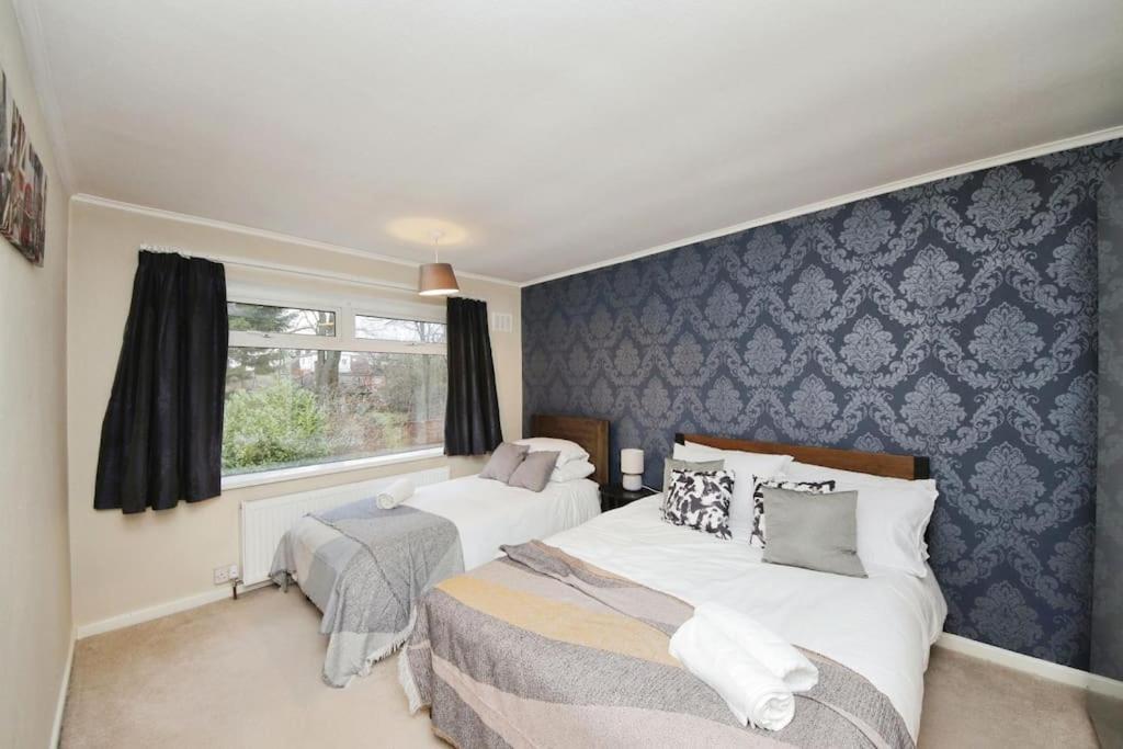 Beautiful Home Close To Town Free Netflix, Wifi Solihull Buitenkant foto